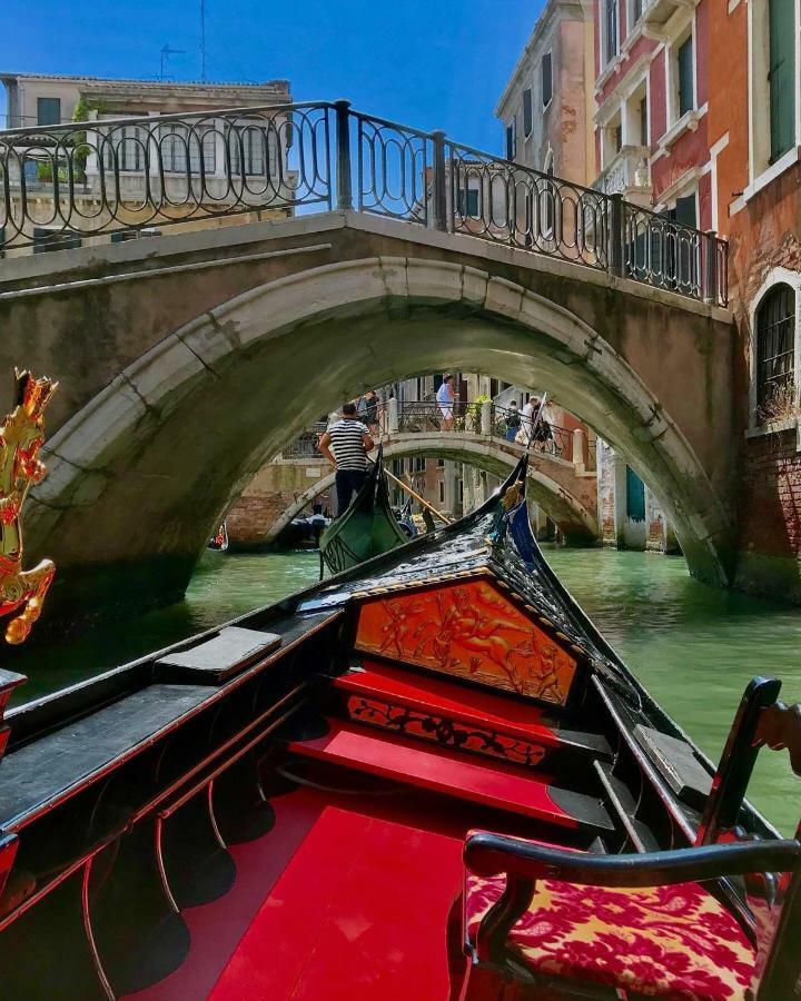 Biennale Ca Dario Venezia
